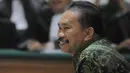 Bupati nonaktif Tapanuli Tengah, Raja Bonaran Situmeang menjalani sidang perdana di Pengadilan Tipikor, Jakarta, Kamis (23/2/2015). Raja Bonaran didakwa menyuap mantan Ketua MK Akil Mochtar senilai Rp 1,8 miliar. (Liputan6.com/Herman Zakharia)
