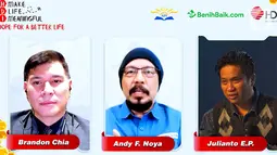 (ki-ka) CEO & Chairman HDI Brandon Chia, Founder BenihBaik.com  Andy F. Noya dan Top Leader HDI dan Founder Sekolah SPI Julianto Eka Putra pada acara program HDI Make Life Meaningful yang mencanangkan donasi buku pendidikan untuk anak-anak panti asuhan. (Liputan6.com/Pool/WWCOM)