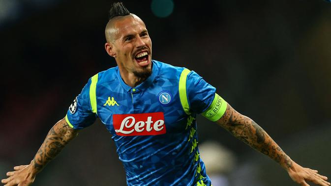 5. Marek Hamsik - Pemain asal Slovakia ini merupakan juru gedor terbaik yang pernah dimiliki Napoli. Bersama Cavani dan Lavezzi lini serang Napoli saat itu menjadi salah satu yang paling disegani di Serie A. (AFP/Carlo Hermann)