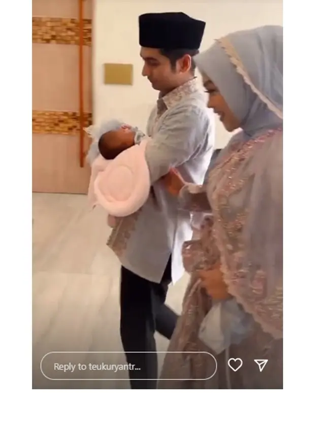 11 Momen Aqiqah Anak Ria Ricis dan Teuku Ryan, Umumkan Nama Sang Putri
