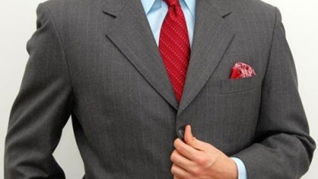 5 Trik Bersihkan Jas Mahal Puluhan Juta Rupiah