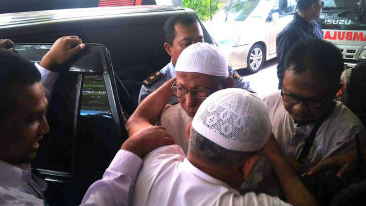Abu Bakar Baasyir berobat ke RSCM. (Merdeka.com/Muhammad Genantan Saputra)