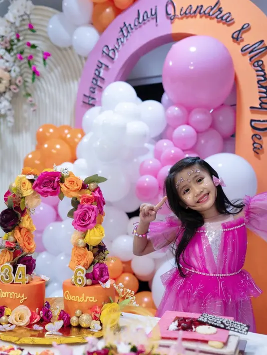 Potret menggemaskan Qiandra yang genap berusia 6 tahun. Sebelumnya, pasangan ini menggelar perayaan sederhana saat liburan di Hongkong pada 26 November lalu. [Instagram/avatarryana_dea]