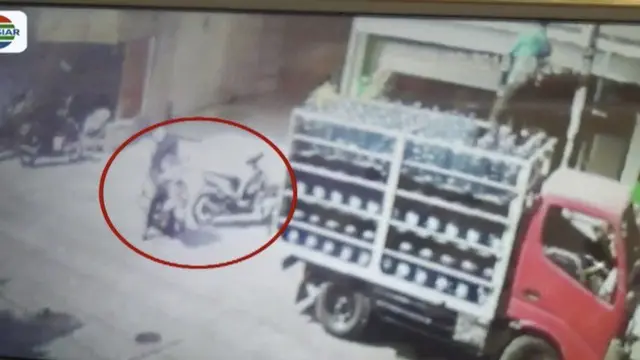 Video Detik-Detik Penculikan Anak Saat Pulang Sekolah di Gresik