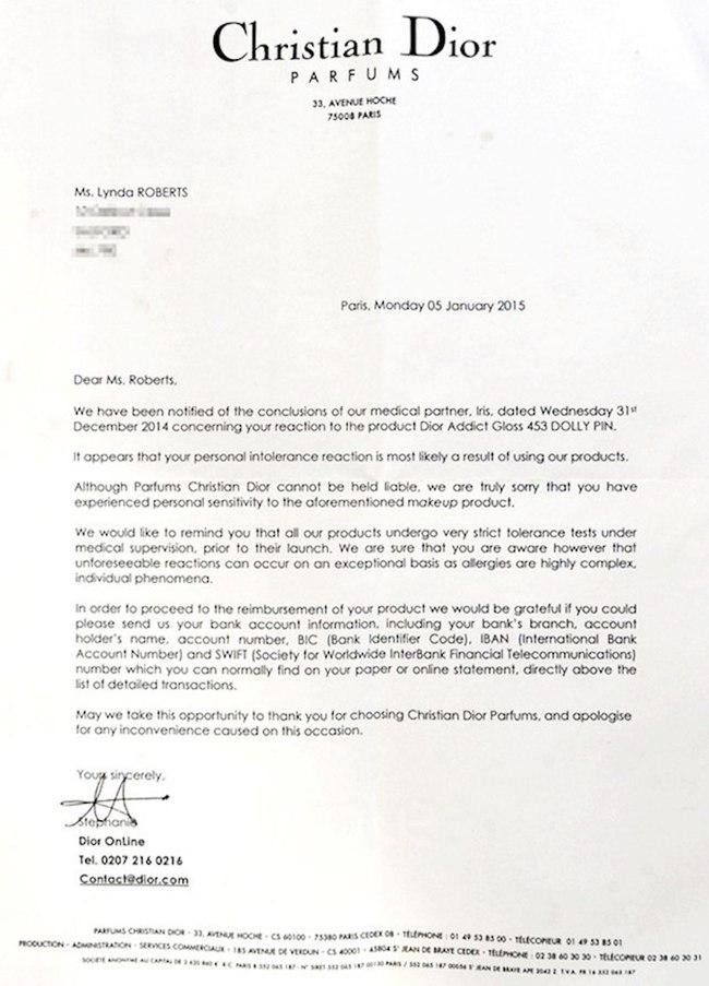Surat permintaan maaf dari perusahaan kosmetik kepada Lynda | foto: copyright mirror.co.uk