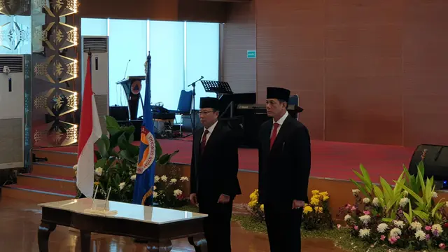 Prosesi serah terima jabatan sekaligus pisah sambut Kepala BNPB lama Laksda TNI Willem Rampangilei kepada Kepala BNPB baru Letjen TNI Doni Monardo.