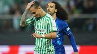 Reaksi Antony dari Betis selama pertandingan final Liga Europa antara Real Betis dan Chelsea di Wroclaw, Polandia, Kamis dini hari WIB (29-5-2025). (Foto AP/Petr David Josek)