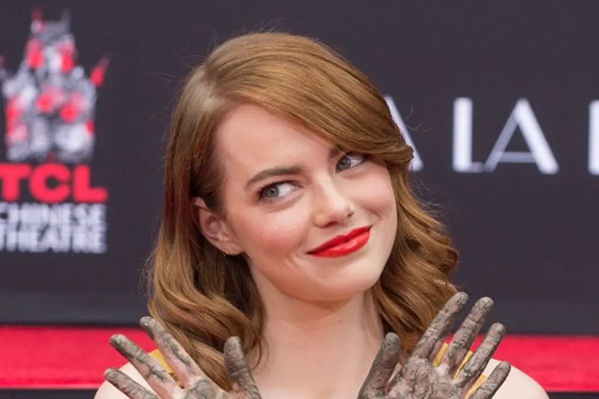 [Bintang] Emma Stone