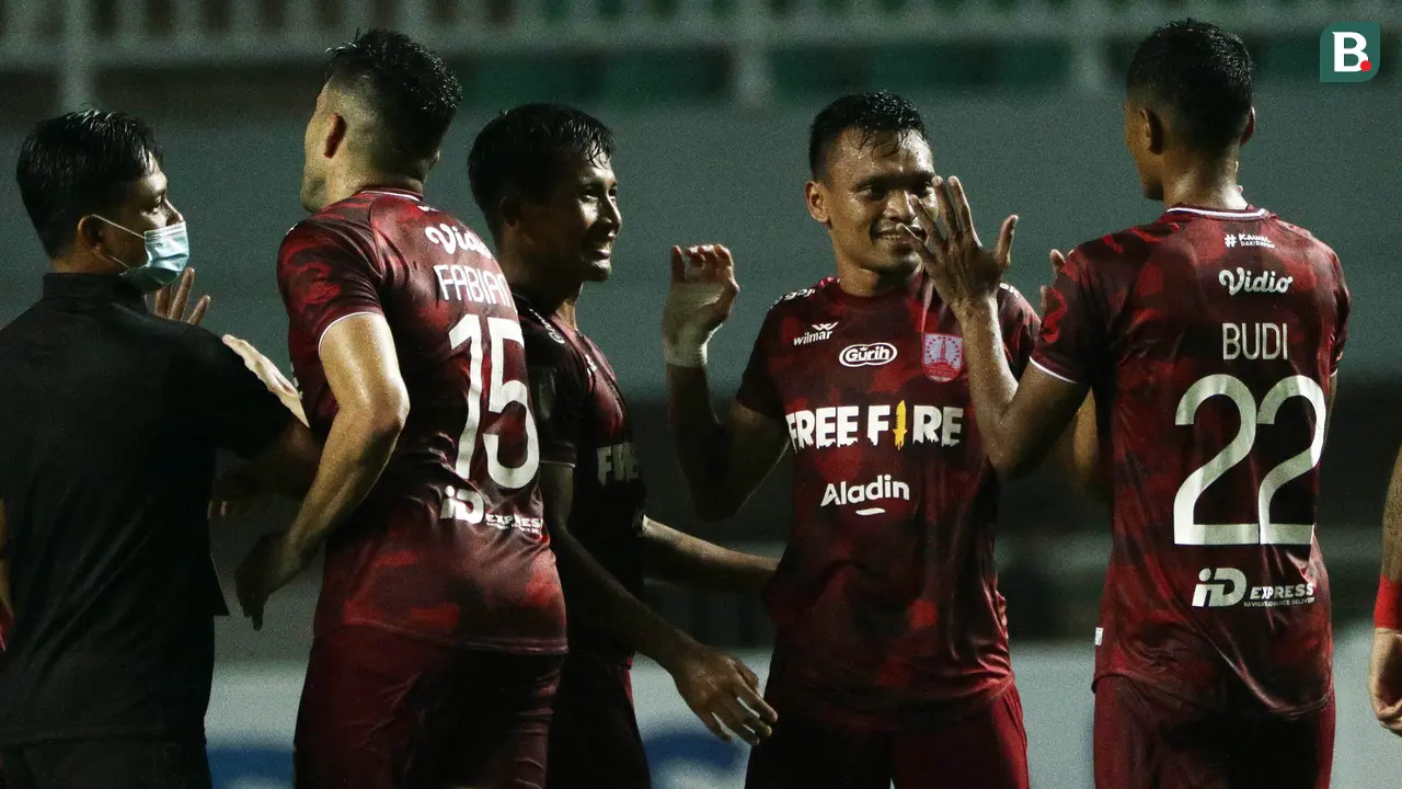 Foto: Dua Gol Ferdinand Sinaga ke Gawang Persiba Bawa Persis Solo Temani Rans Cilegon FC ke Semifinal Liga 2
