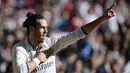 Bintang Real Madrid, Gareth Bale merayakan golnya ke gawang Leganes pada lanjutan La Liga Spanyol 2016-2017 di Santiago Bernabeu stadium, Madrid, (6/11/2016). (AFP/Javier Soriano)