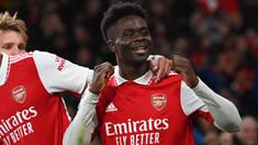 Performa seorang pemain biasanya akan berbanding lurus dengan penghargaan klub dari segi finansial seperti bayaran atau gaji. Semakin mampu mengangkat prestasi tim, seorang pemain biasanya akan dihargai tinggi untuk menerima gaji yang biasanya dikalkulasi dalam hitungan pekan. Namun kelima pemain muda di Liga Inggris 2022/2023 berikut nyatanya masih menerima gaji atau bayaran yang minim meski mampu mengangkat performa tim dengan aksi-aksi apiknya. Siapa saja ya mereka? Simak uraiannya berikut ini. (AFP/Glyn Kirk)