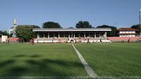 Stadion Universitas Negeri Sebelas Maret (UNS) Surakarta. (Bola.com/Vincentius Atmaja)