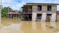 Kondisi banjir di pemukiman warga di Kecamatan Tabang, Kabupaten Kutai Kartanegara. (Liputan6.com/Istimewa)