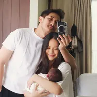 Hanggini Resmi Jadi Ibu. [@hanggini]