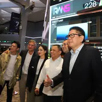 Di pencatatan perdana saham RANS di BEI, Jumat (10/7/2026), Nagita Slavina tampil dengan office look smart casual bernuansa quiet luxury. (Arie Basuki)