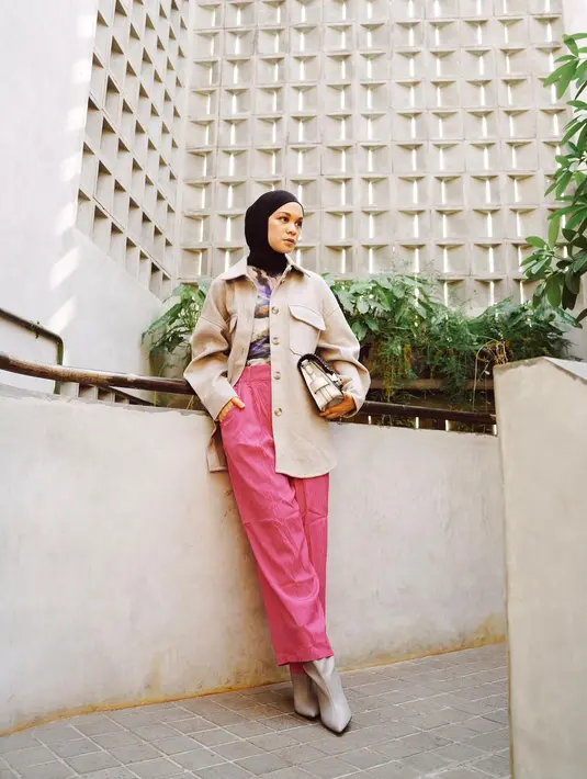 (Instagram/tantrinamirah)