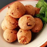 Ilustrasi mendol tahu pedas/copyrightshutterstock/Fatchur Image