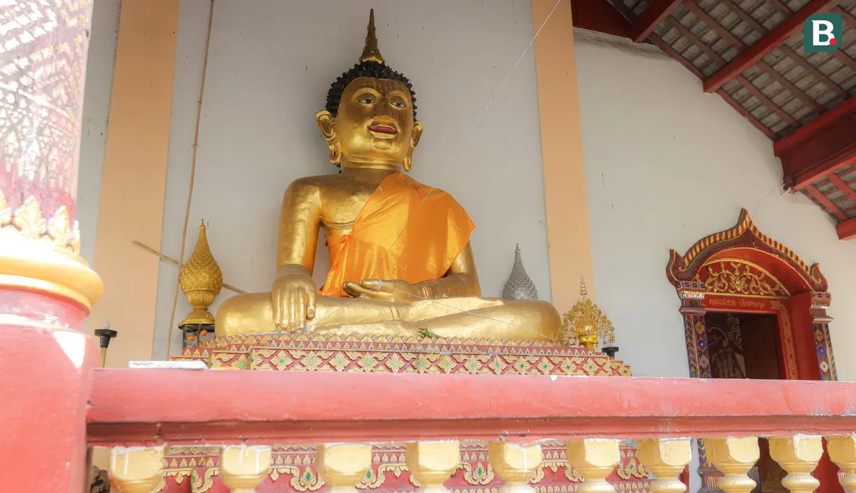 Wat Chiang Man merupakan kuil pertama di Chiang Mai. Tempat tersebut dibuat pada tahun 1296 oleh Raja Mengrai, pemimpin kerajaan Lanna sekaligus pendiri Chiang Mai. (Bola.com/Bagaskara Lazuardi)