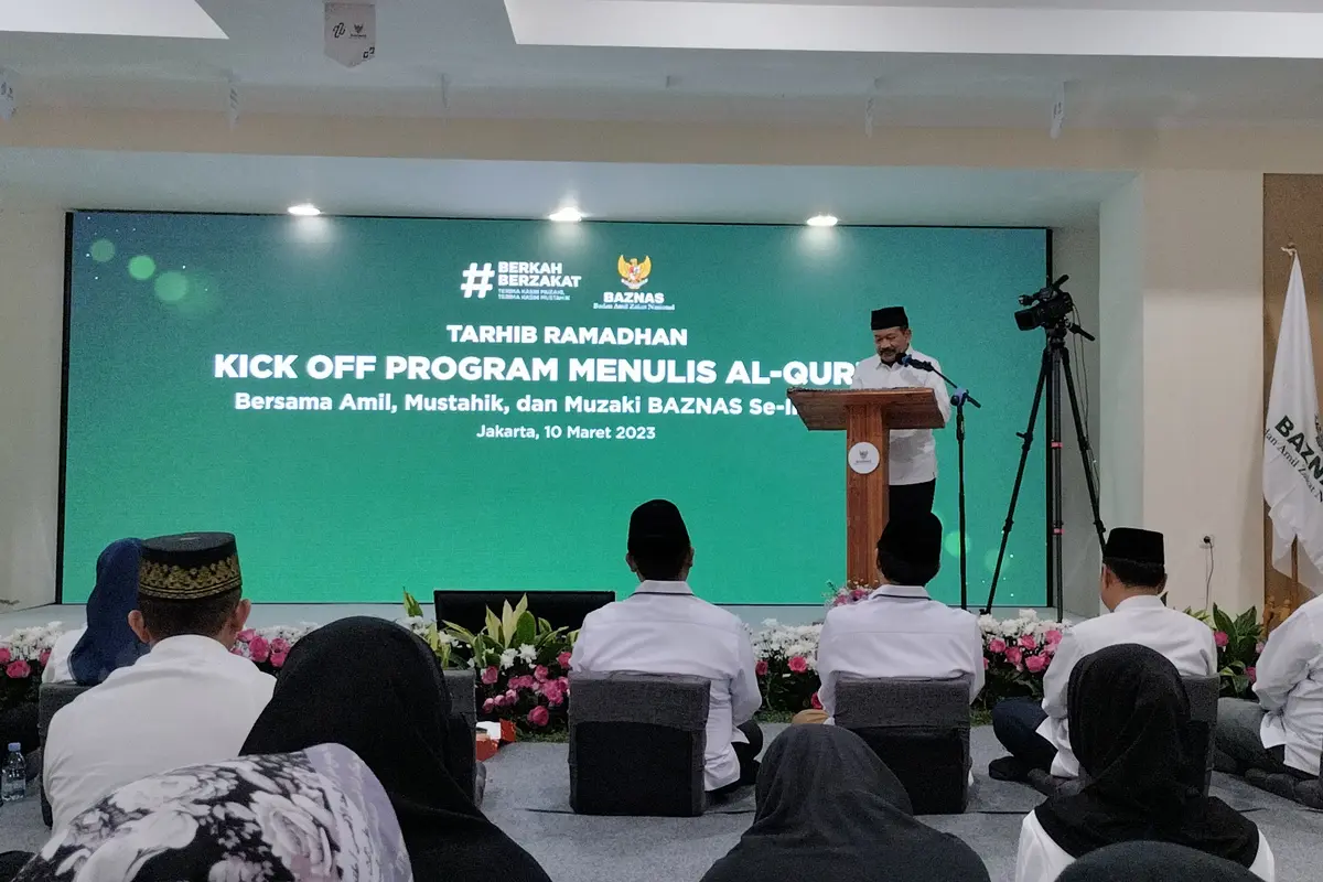 Badan Amil Zakat Nasional (BAZNAS) resmi melakukan kick off atau memulai Tarhib Ramadhan 1444 Hijriah berupa program menulis Al-Quran bersama.