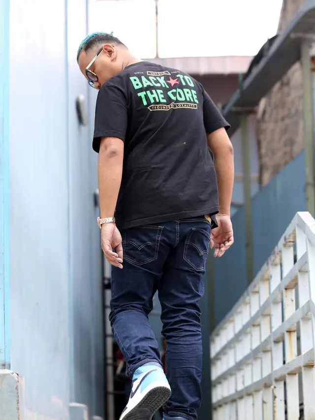 Potret koleksi sepatu Uya Kuya. (Sumber: kapanlagi.com)