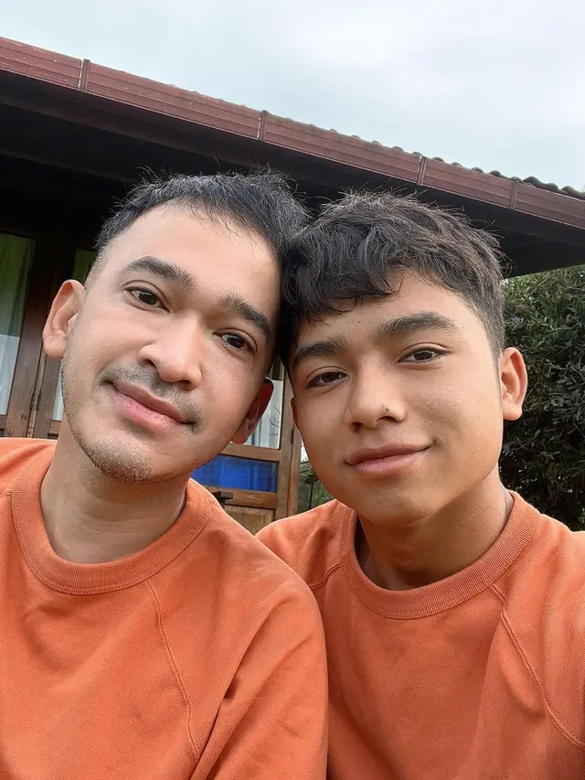 Ruben Onsu dan Betrand Peto. (Foto: Dok. Instagram @betrandpetoputraonsu)