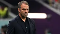 Kelas! Hansi Flick Sejajar Johan Cruyff, Torehkan Rekor Istimewa di Barcelona