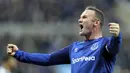 7. Wayne Rooney (Everton) - 9 Gol (2 Penalti). (AP/Owen Humphreys)