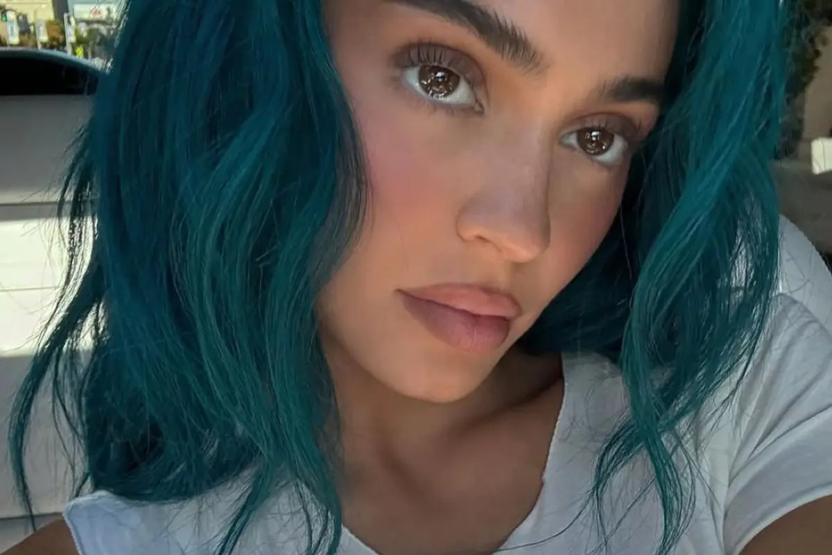 Full Lips Look ala Kylie Jenner (photo by instagram.com/ kyliejenner)
