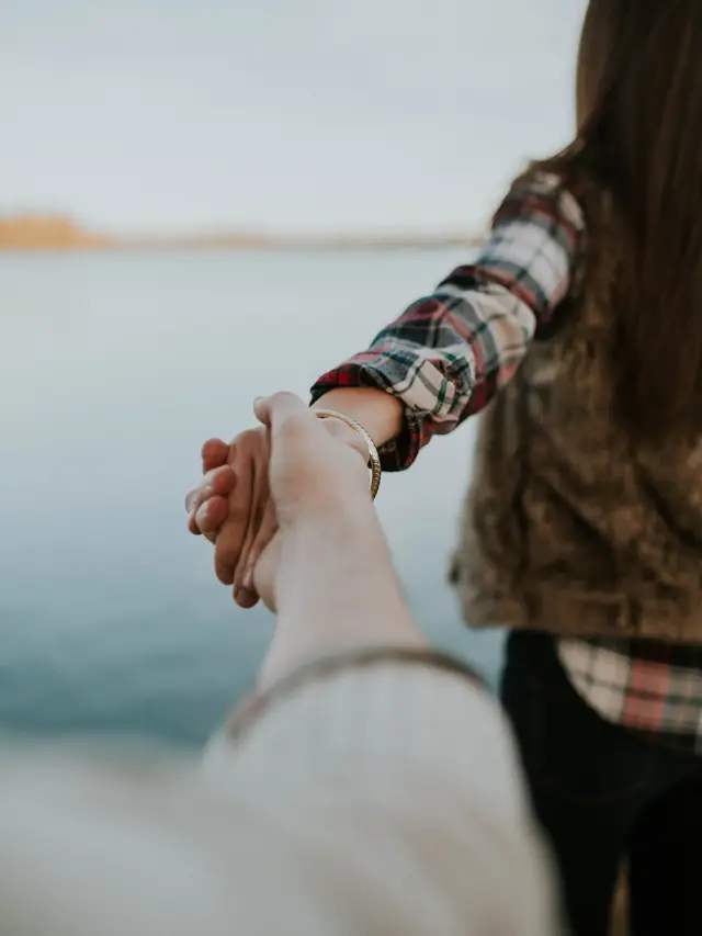 Kenali Sikap Perempuan yang Dapat Membuat Pria Betah dan Tertarik Lebih Lama