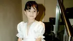 Graciella Abigail, seleb cilik kelahiran 4 Desember 2012. Sebelum memerankan karakter Ika di Miracle In Cell No, 7, Graciella curi perhatian dalam series Layangan Putus. Usai series tersebut namanya terus melambung. Kini ia menjadi aktris cilik yang bikin gemas seperti saat pakai outfit putih. (Liputan6.com/IG/@graciellaabigail)