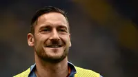 Sudah Uzur, Pangeran Roma Belum Mau Pensiun