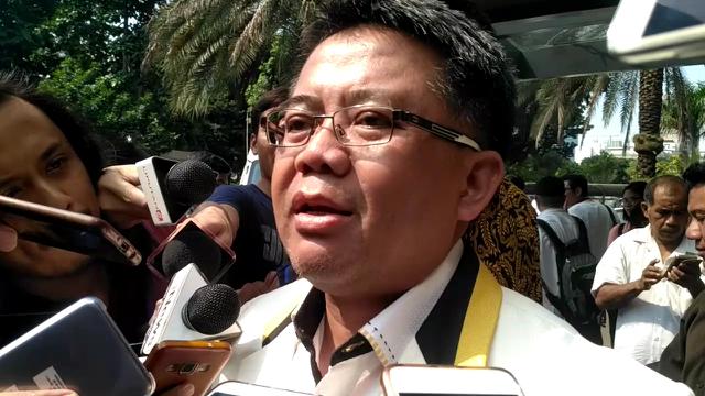 Presiden PKS, Sohibul Iman, menjalani pemeriksaan di Polda Metro Jaya (Ronald/Merdeka.com)