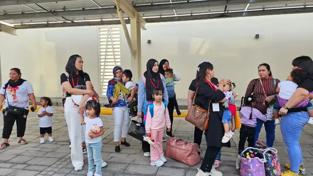 Kepulangan 101 WNI dari Abu Dhabi