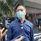 Pemred Metro TV Arief Suditomo mendatangi Polda Metro Jaya, Jumat (24/7/2020). Dia datang untuk membicarakan hasil investigasi kematian editor Metro TV, Yodi Prabowo. (Liputan6.com/Ady Anugrahadi)