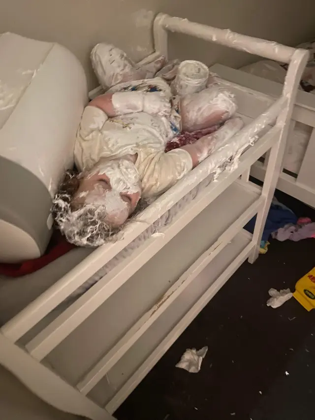 7 Potret Pose Anak saat Tidur di Berbagai Tempat Ini Bikin Geleng Kepala