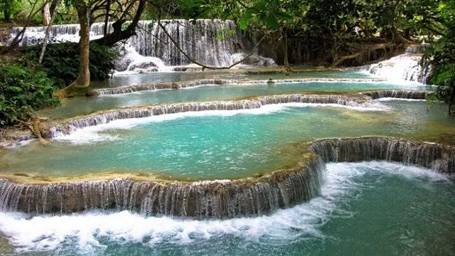 Wisata Laos