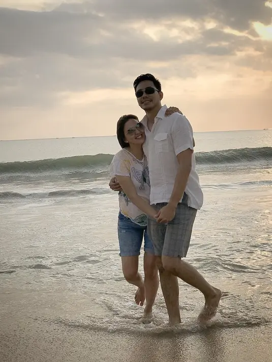 Donna Agnesia dan Darius Sinathrya