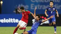 Evan Dimas saat melawan Thailand di semifinal SEA Games 2015 (Bola.com/Arief Bagus)