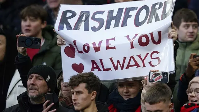Pada pekan ke-17 Premier League, Manchester United mengalami kekalahan saat melawan Bournemouth.