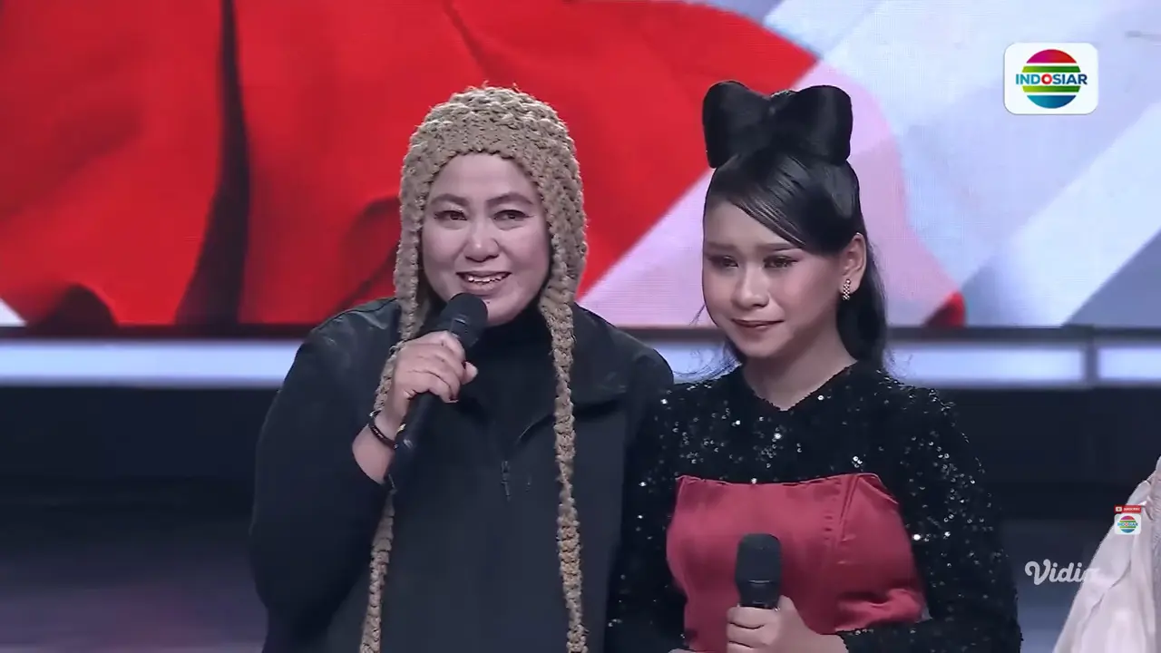 April dan Diana Sastra di D'Academy 7 Top 30