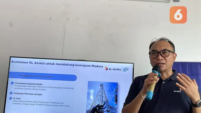Director and Chief Technology Officer XL Axiata, I Gede Darmayusa