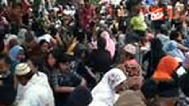 Ratusan Penjemput Jamaah Haji Terlantar