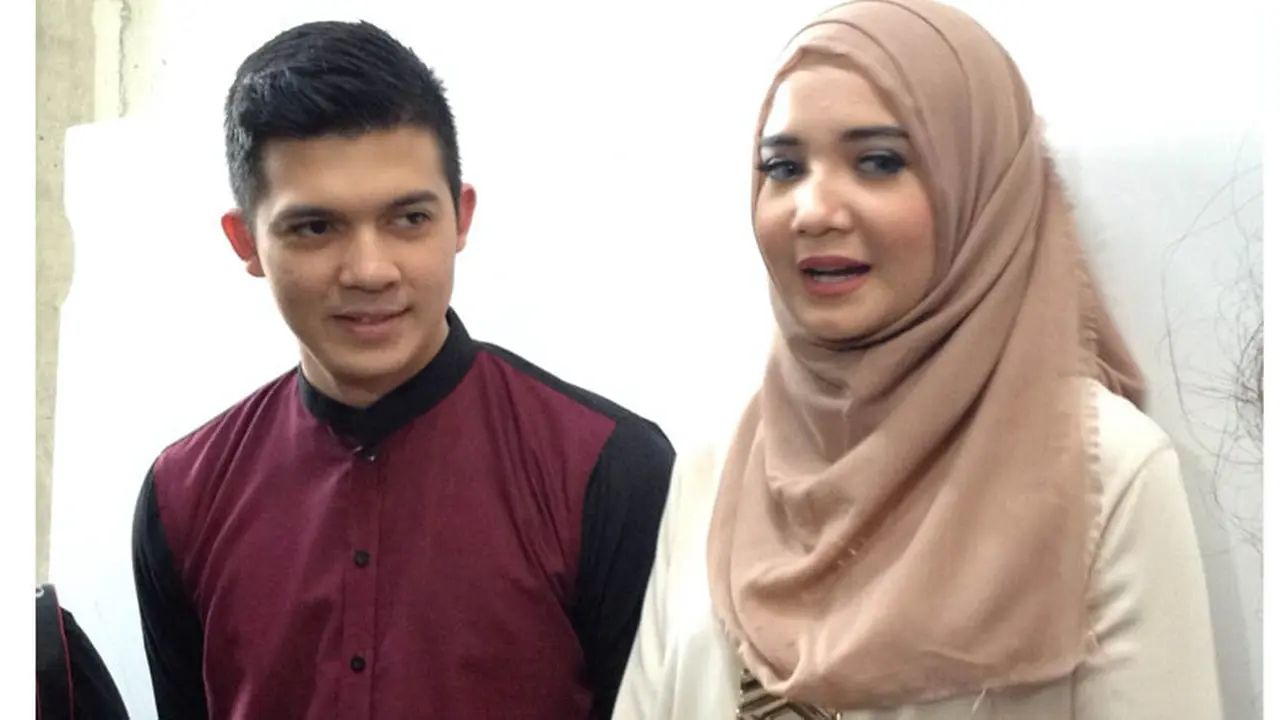 Irwansyah dan Zaskia Sungkar