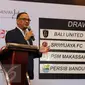 CEO Mahaka, Hasani Abdulgani memberikan keterangan usai menggelar Drawing 8 Besar Turnamen Piala Presiden 2015 di Jakarta, Jumat (11/9/2015). Babak 8 Besar Piala Presiden 2015 akan berlangsung pada 19 dan 26 September. (Liputan6.com/Helmi Fithriansyah)