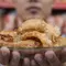 7 Tips Agar Kerupuk Kulit Tetap Garing Meski Sudah Lama Disimpan, Renyahnya Awet