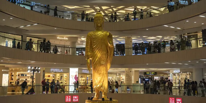 Patung Buddha Raksasa
