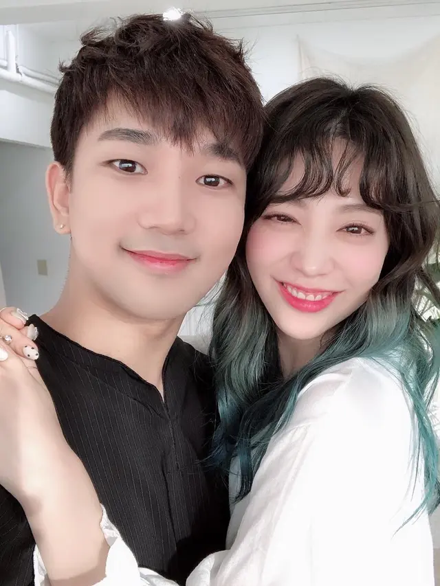 Hanya Undang 70 Orang, Ini 7 Momen Kemesraan G.O MBLAQ dan Choi Ye Seul