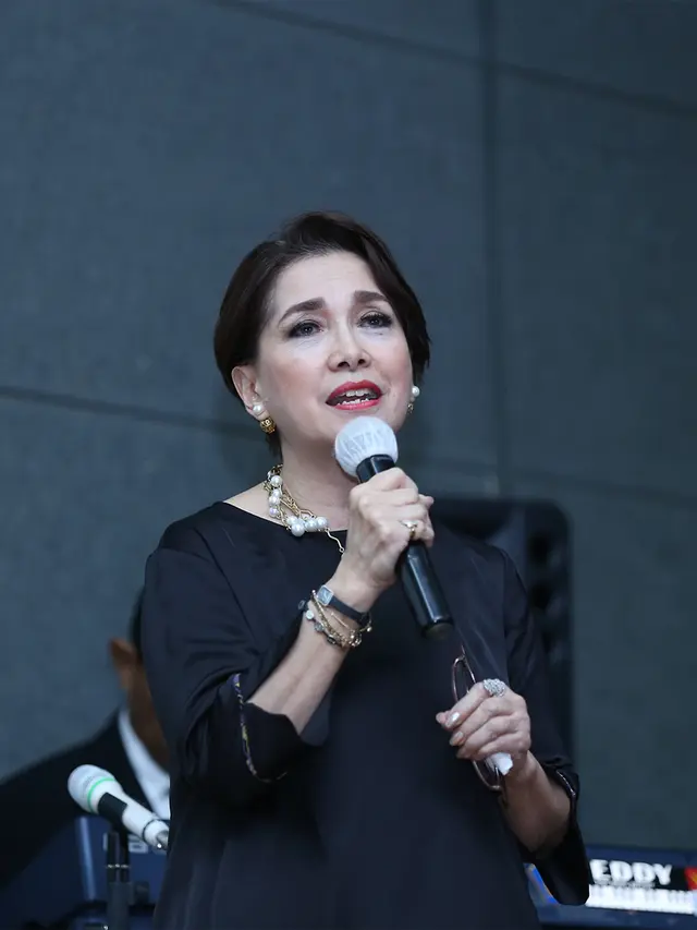 [Bintang] Widyawati