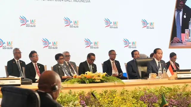 Presiden RI Joko Widodo (Jokowi) membuka Indonesia-Africa Forum 2024 di Nusa Dua, Bali, Senin (2/9/2024). (Dok. Kemlu RI)