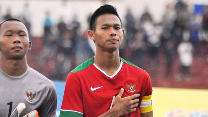 Andi Setyo Nugroho, kapten Timnas U-19, tidak gentar dengan persaingan di Grup B Piala AFF U-19 2016. (Bola.com/Romi Syahputra)
